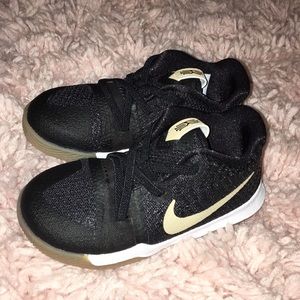 Nike shoes for boys never worn.